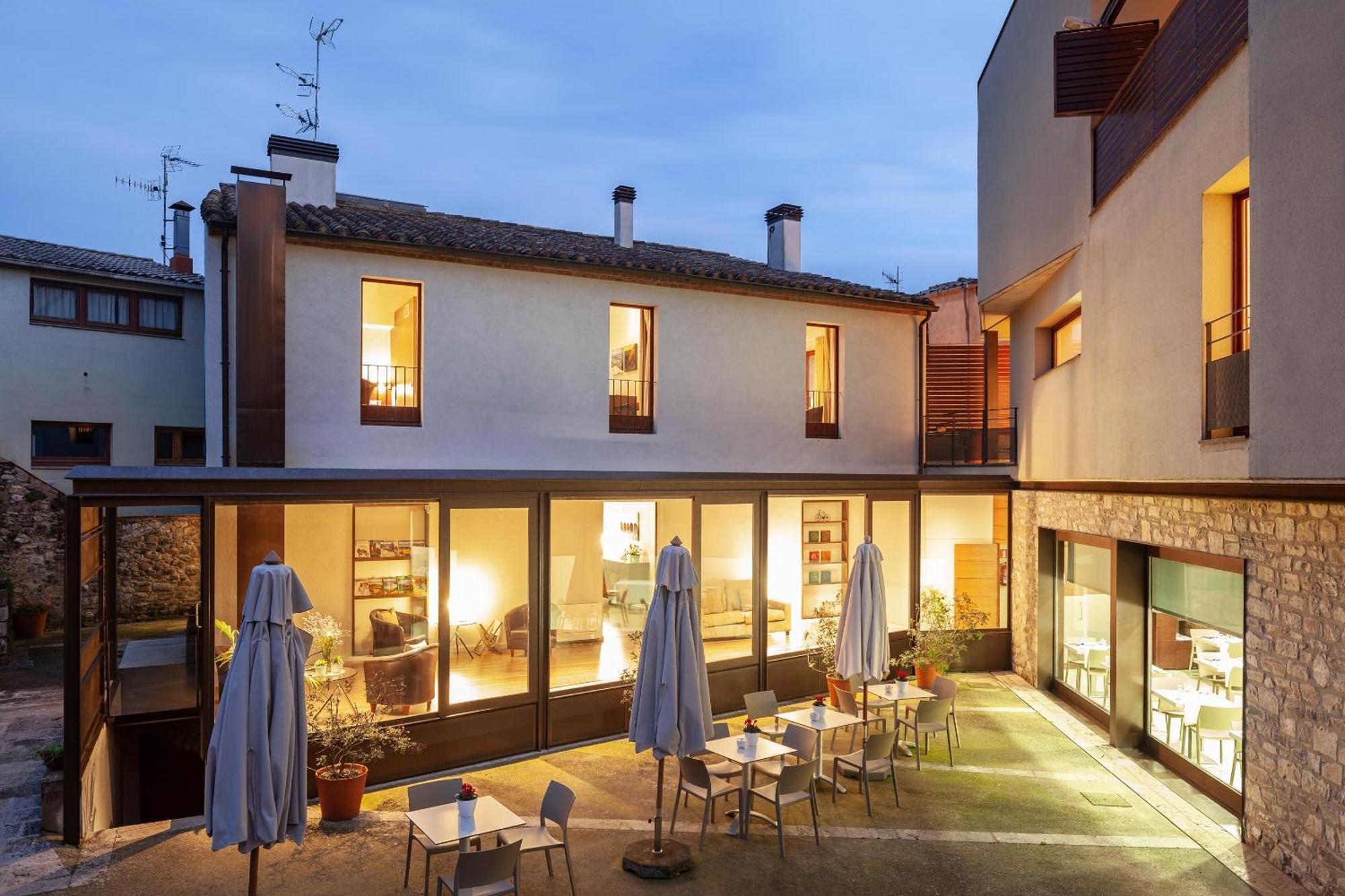 Casa Marcial (Adults Only) Hotel Besalu Exterior photo